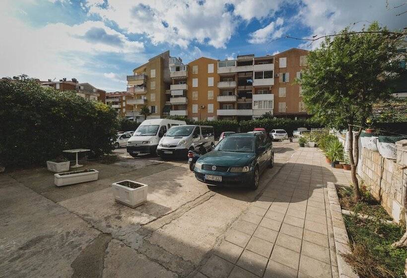 هتل Apartments Andjela