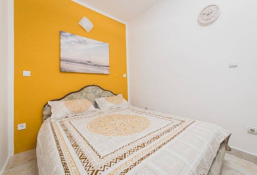 هتل Apartments Andjela