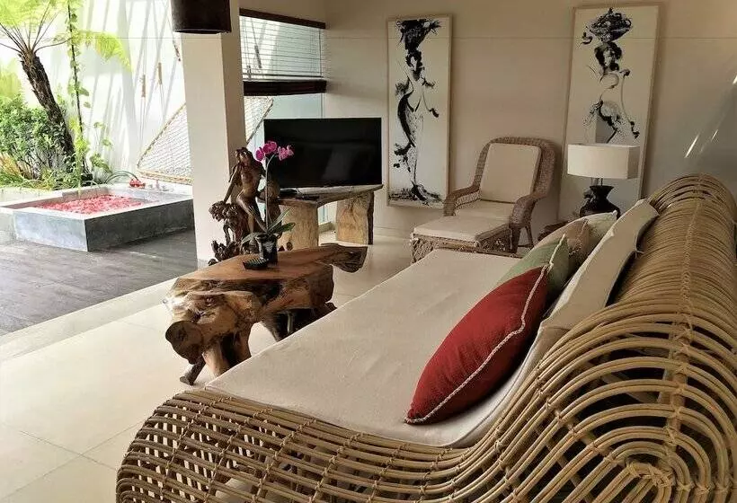 ホテル Ayuterra Resort