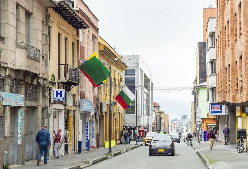 בית מלון כפרי Caldas Plaza