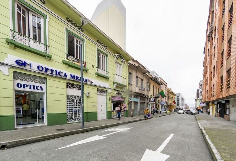 בית מלון כפרי Caldas Plaza