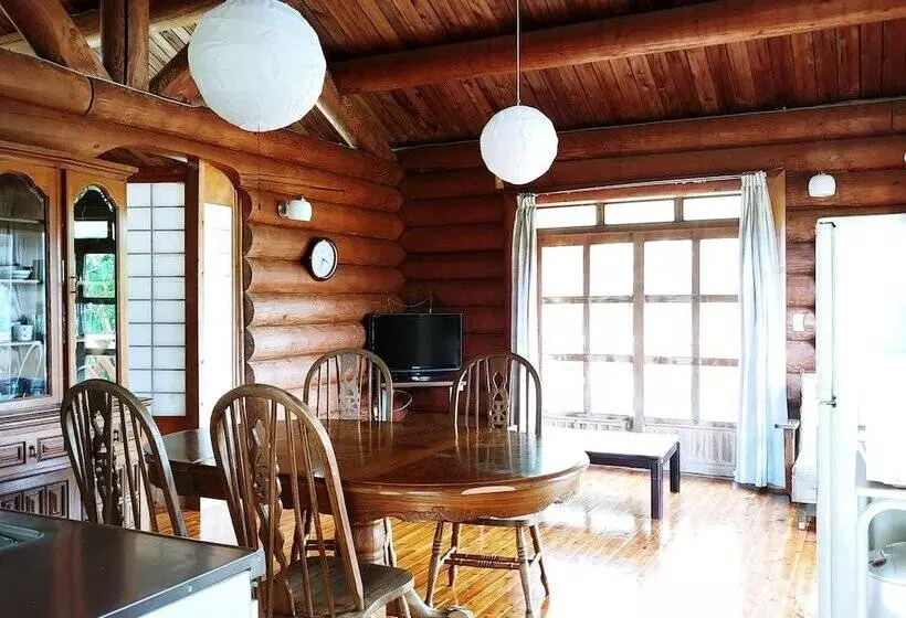 Hotelli Cottage Canac