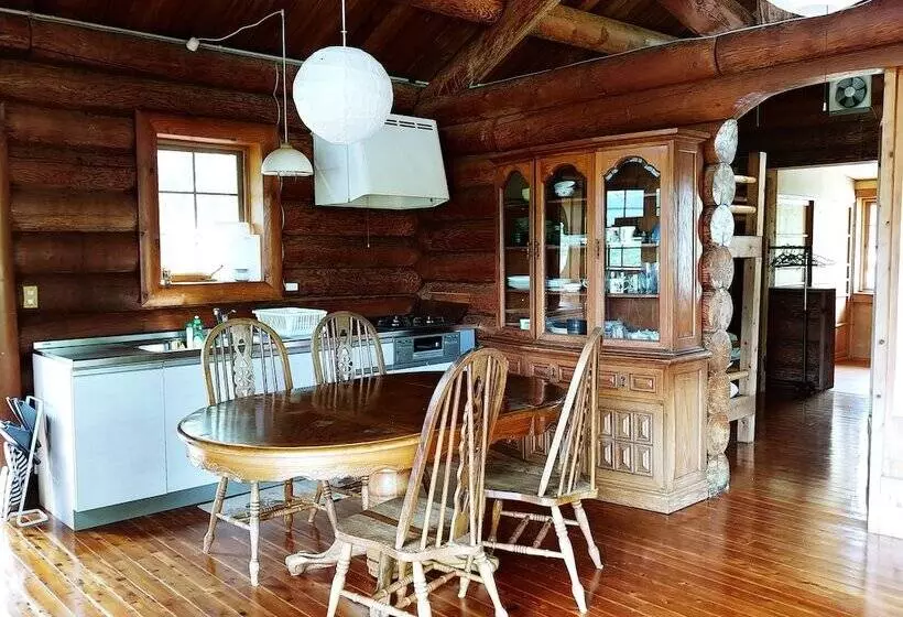 Hotelli Cottage Canac