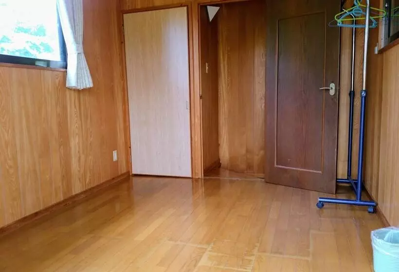 Hotelli Cottage Canac