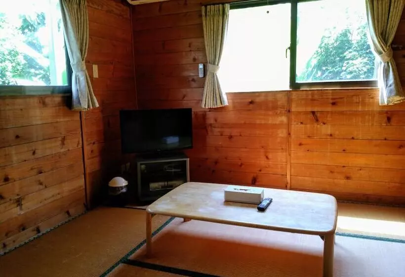Hotelli Cottage Canac