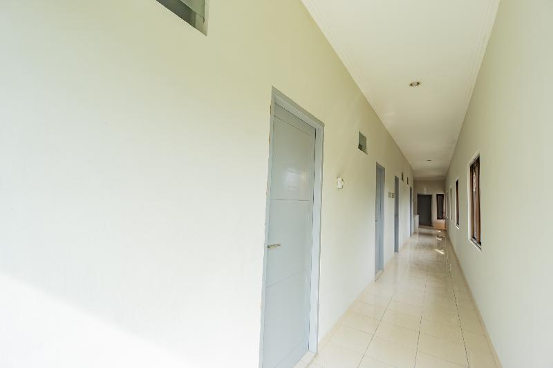 فندق Griya Otista Syariah By Oyo Rooms