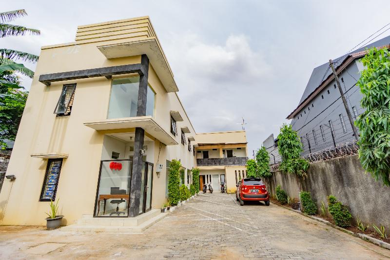 فندق Griya Otista Syariah By Oyo Rooms