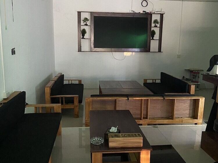 ホテル Karon Studio Apartment