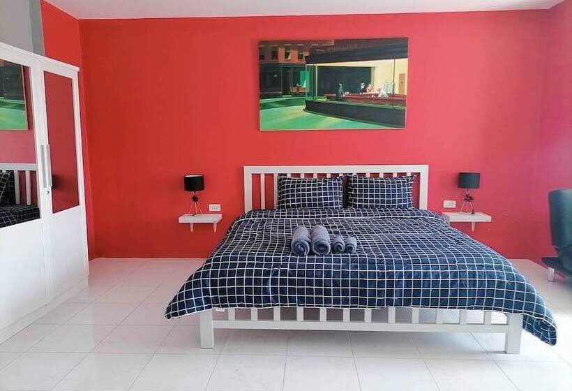 ホテル Karon Studio Apartment