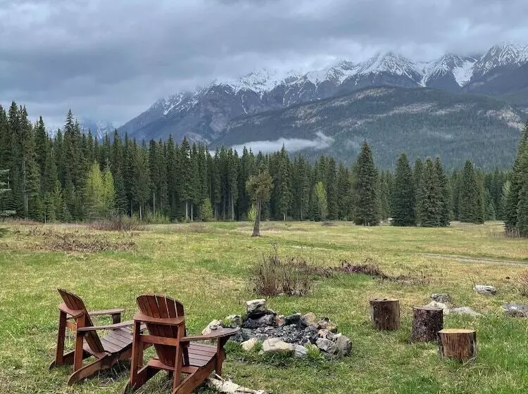 Hotelli Beaverfoot Lodge