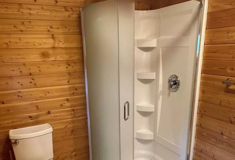 Hotelli Beaverfoot Lodge