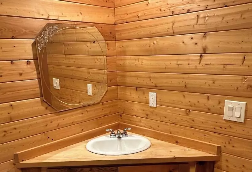 Hotelli Beaverfoot Lodge