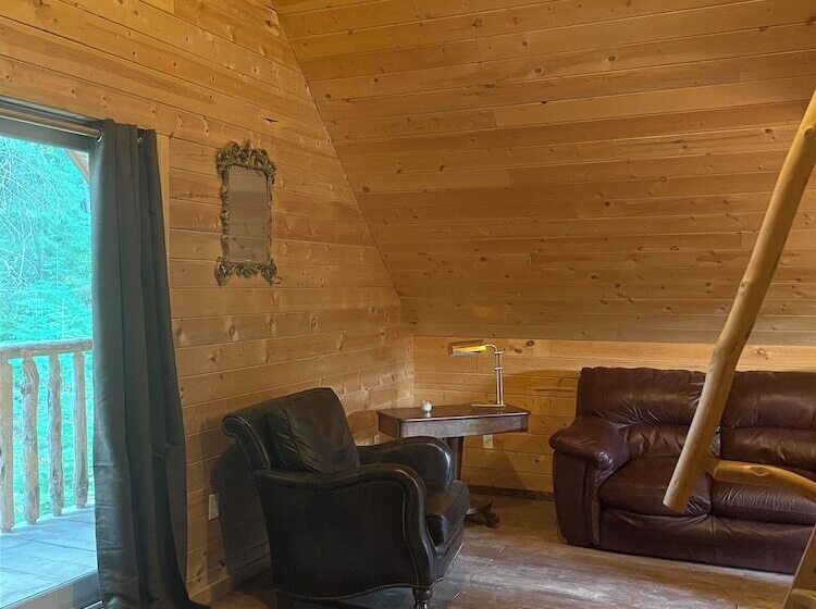 فندق Beaverfoot Lodge