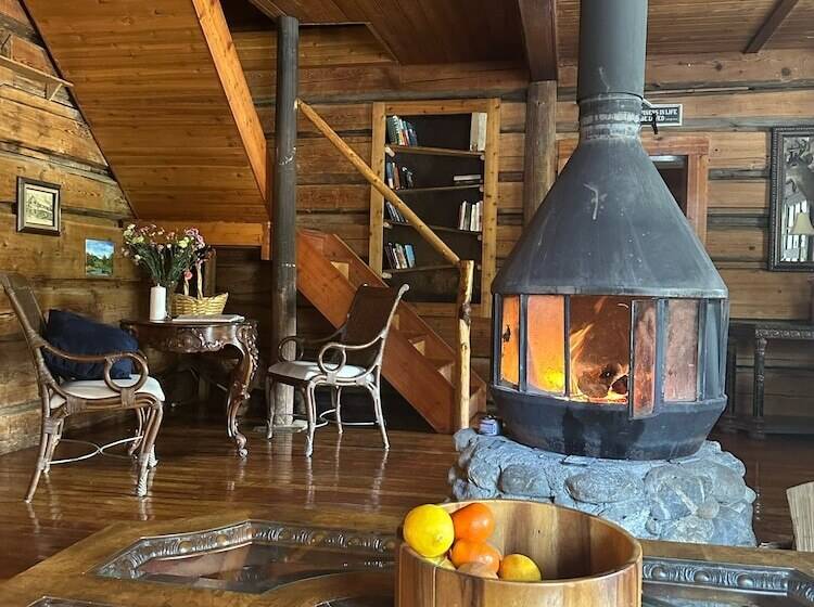 فندق Beaverfoot Lodge