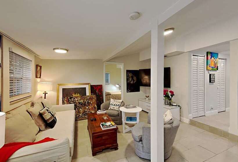 פנסיון Miami Townhouse With Patio Gazebo