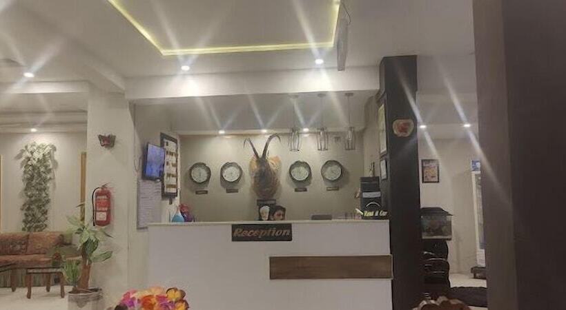 Bottleneck Hotel & Resturant