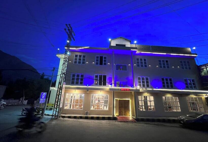 Bottleneck Hotel & Resturant