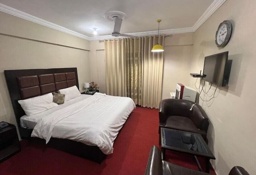 Bottleneck Hotel & Resturant