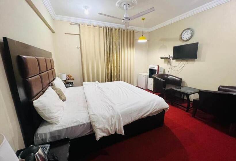 Bottleneck Hotel & Resturant