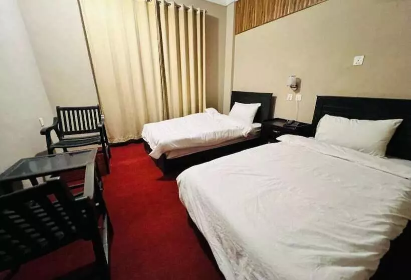 Bottleneck Hotel & Resturant