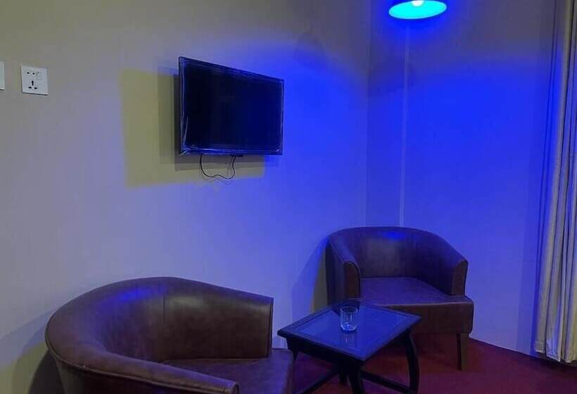 Bottleneck Hotel & Resturant