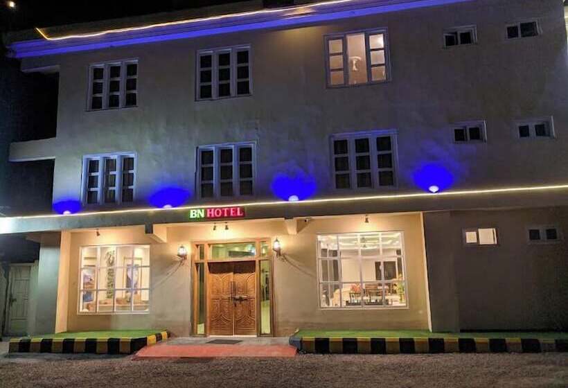 Bottleneck Hotel & Resturant