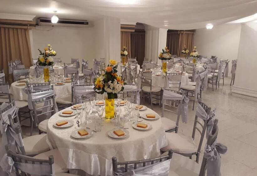 Eslait Hotel & Apartamentos