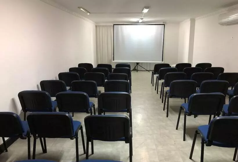 Eslait Hotel & Apartamentos