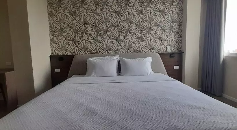 Eslait Hotel & Apartamentos