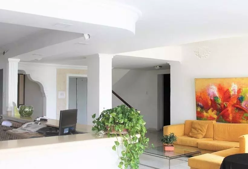 Eslait Hotel & Apartamentos