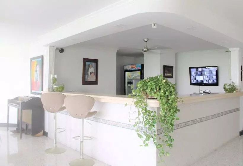 Eslait Hotel & Apartamentos