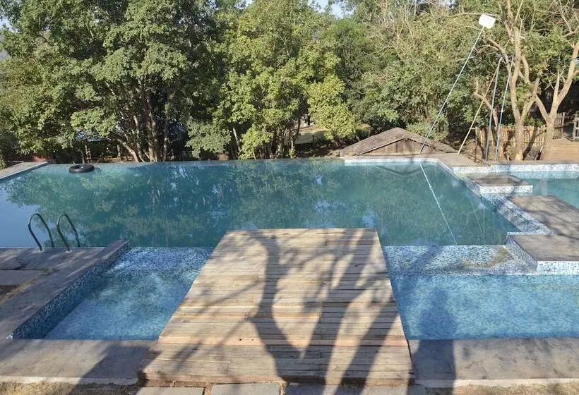 Hotelli Avanti Kalagram