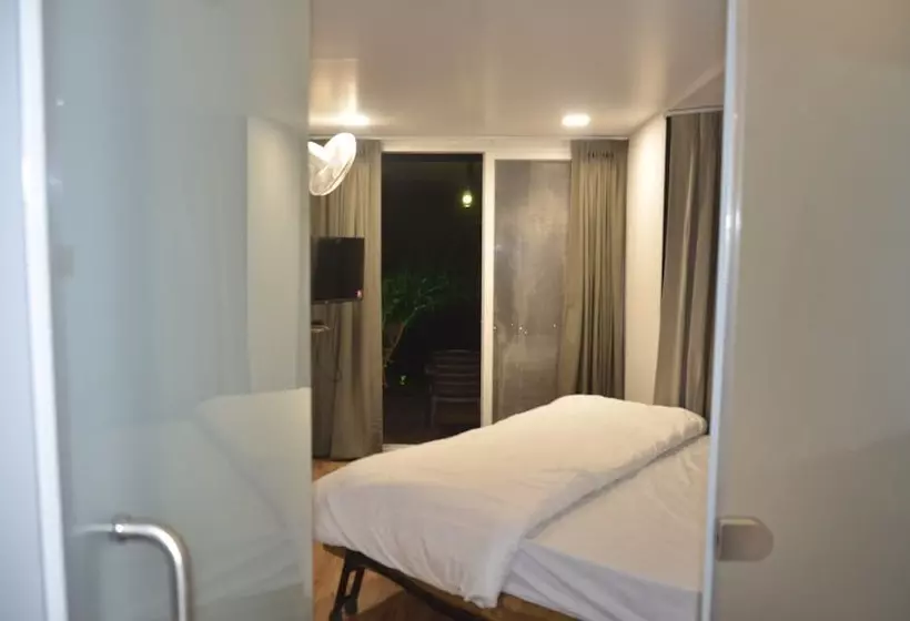 Hotelli Avanti Kalagram