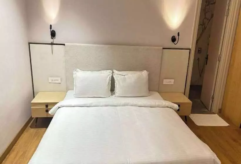 Hotelli Grand 5 Resort