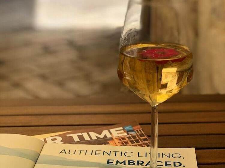 هتل Athos Guesthouse