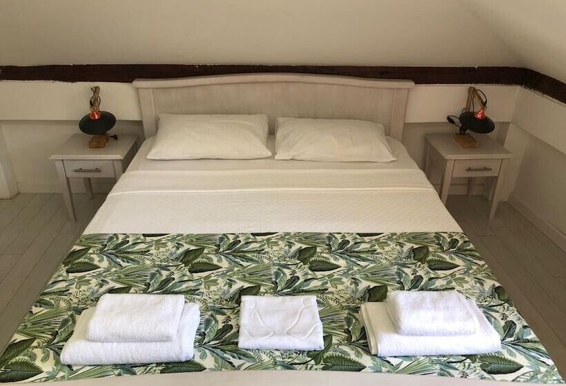 هتل Athos Guesthouse