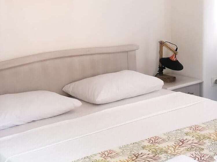 هتل Athos Guesthouse