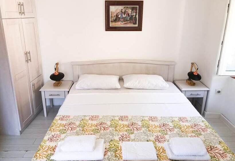 هتل Athos Guesthouse