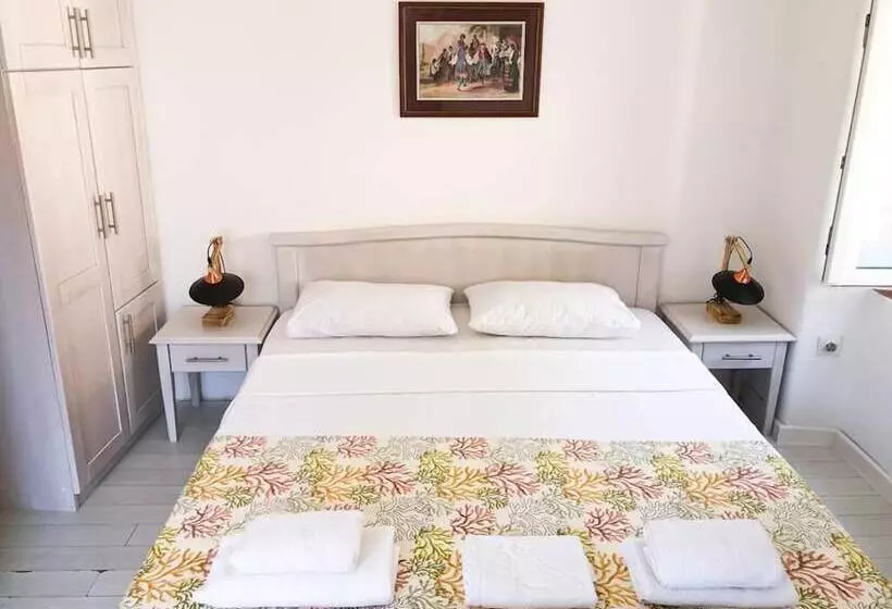هتل Athos Guesthouse