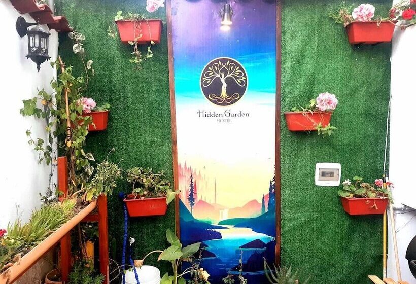 ホテル Hidden Garden