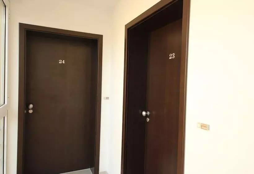 هتل Menada Belle View Apartments