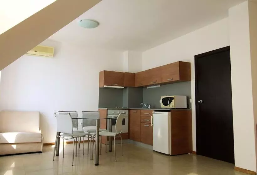 هتل Menada Belle View Apartments