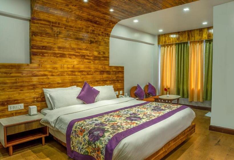 Hotelli Mount Conifer Suites & Spa