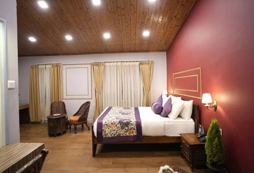 ホテル Mount Conifer Suites & Spa