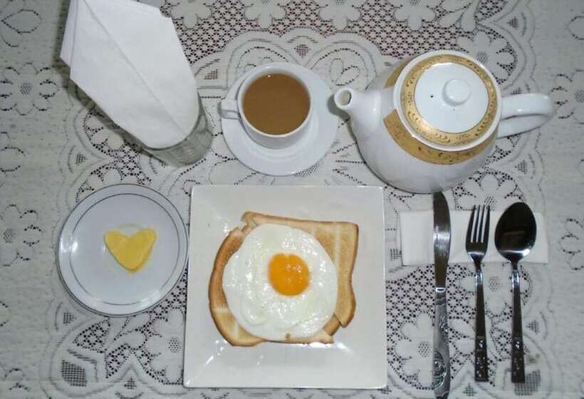 هتل One Myanmar Resort Pathein