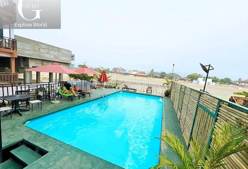 בית מלון כפרי Vang Vieng Central