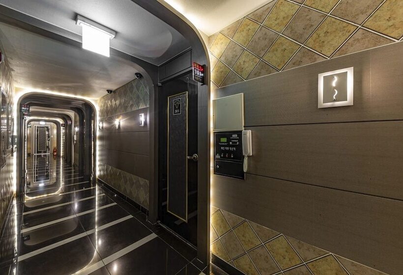 Motel Jinju Hotel Beach