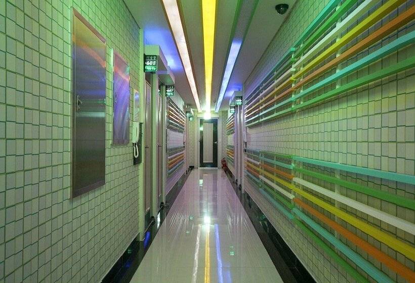 Motel Jinju Hotel Beach