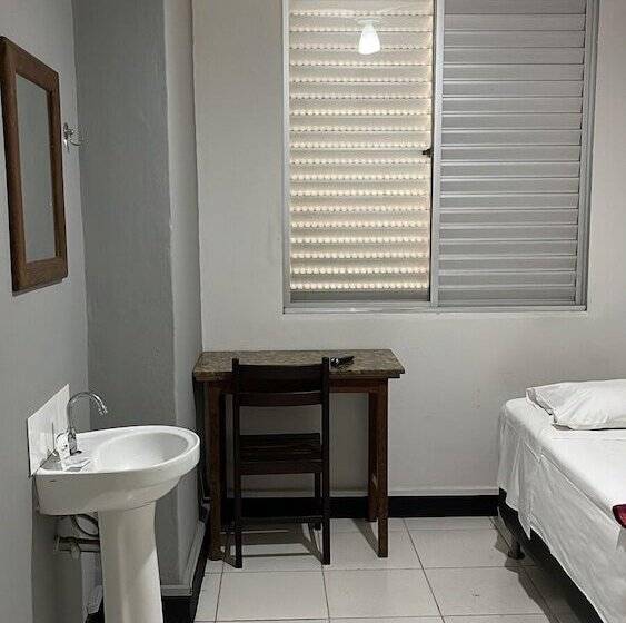 Economy 888 By Up Hotel Próximo A Praça Da Estação E Rodoviária