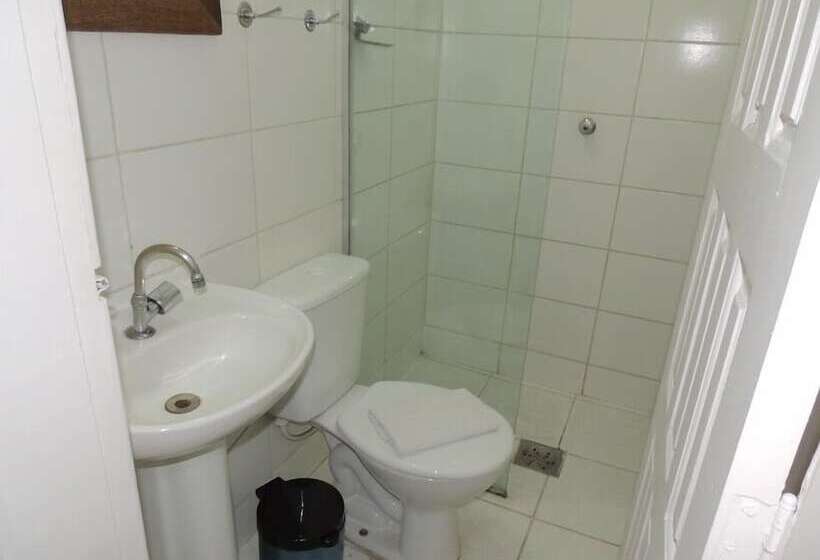 Economy 888 By Up Hotel Próximo A Praça Da Estação E Rodoviária